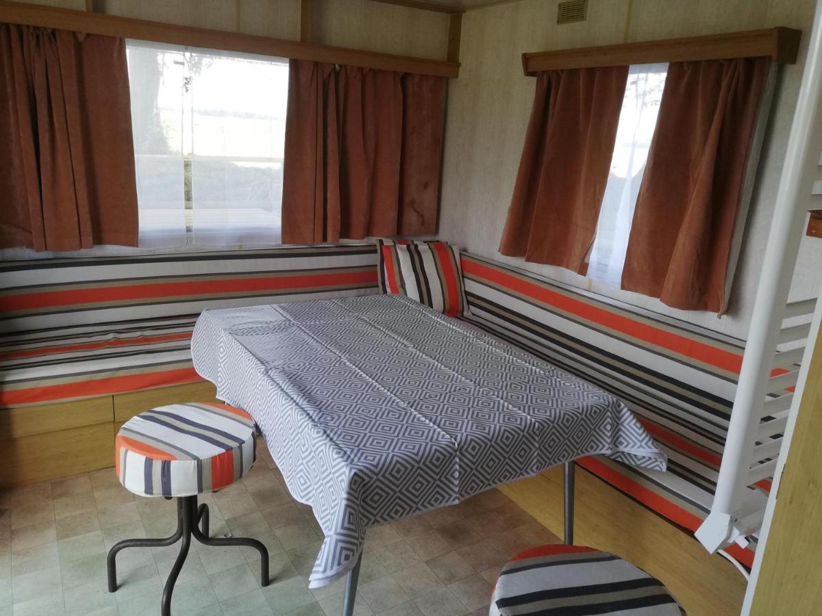 Pulilane Hotell Le Torp-Mesnil Eksteriør bilde